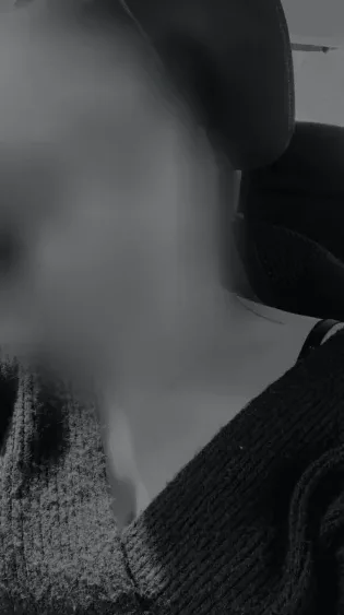 Cara, 27