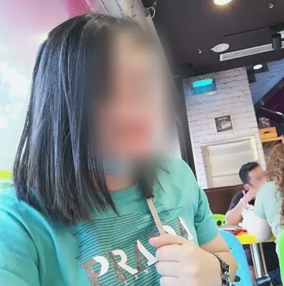 Emma, 37