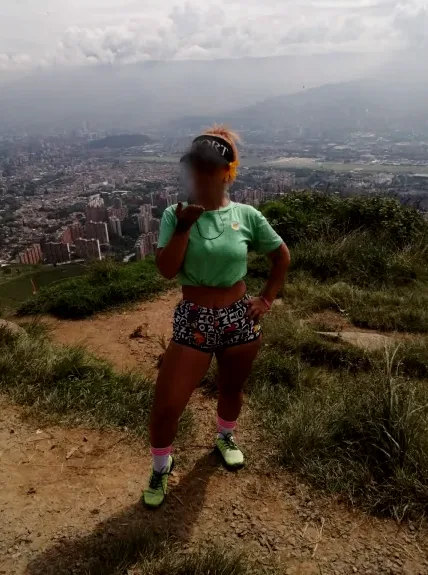 Hannah, 40
