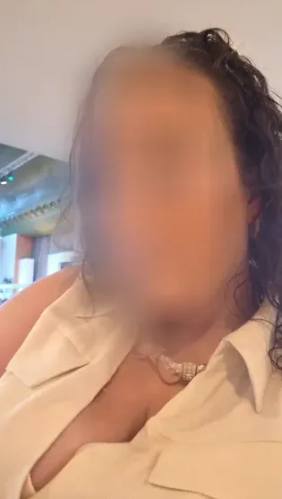 Katharina, 39