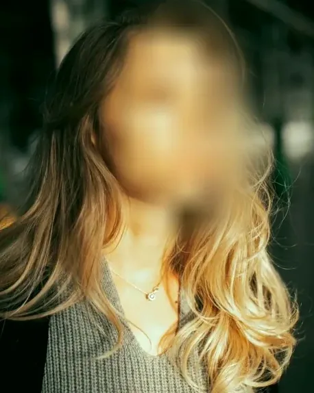 Katrin, 40