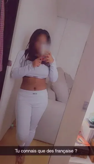 Leyla, 25