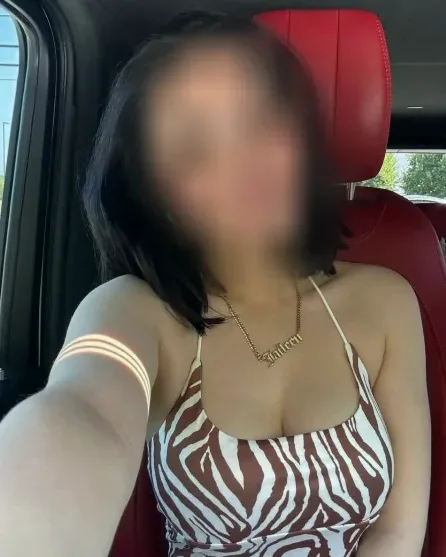 Maike, 27