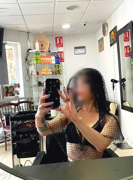 Marina, 33