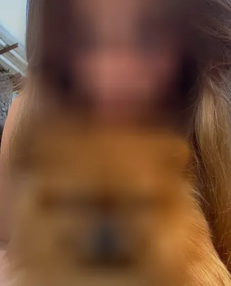 Pia, 40