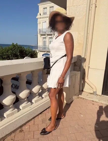 Sandra, 36
