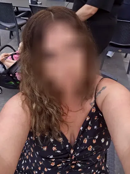Simone, 36