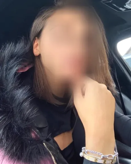 Sonja, 28