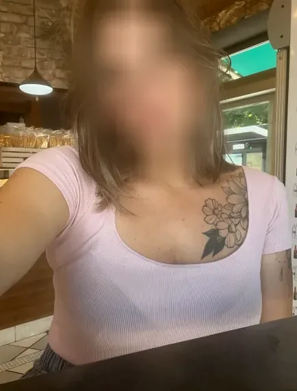 Vivien, 40