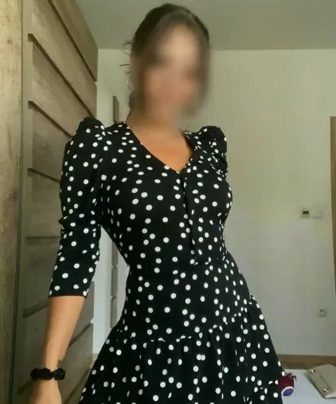 Annika, 32