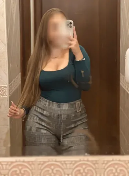 Antonia, 24