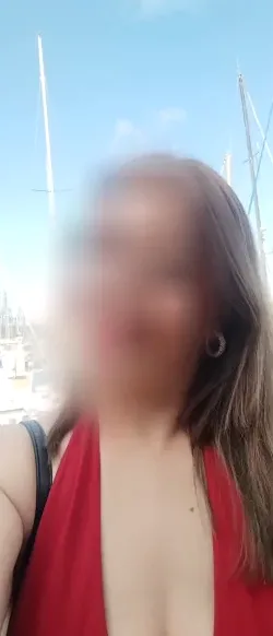 Christina, 35