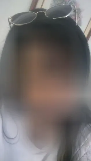 Emily, 33