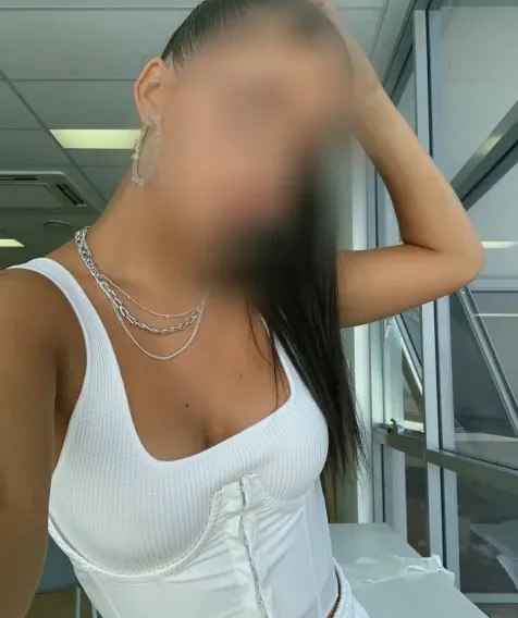 Jasmin, 20