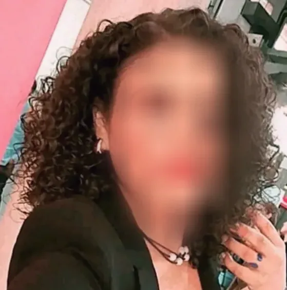 Özlem, 35